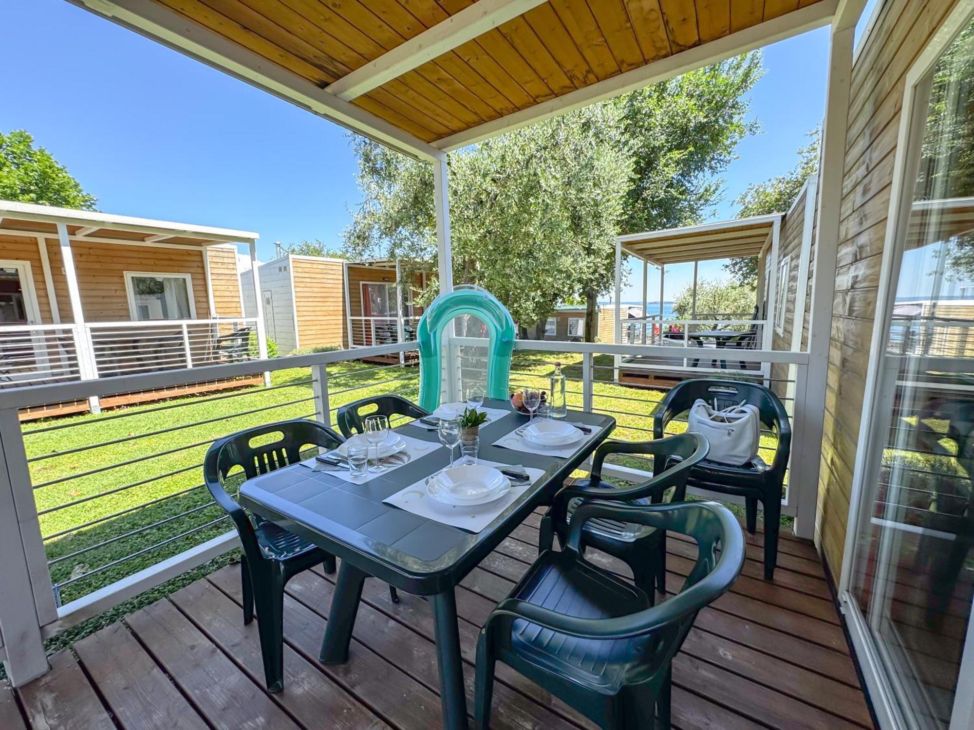 Sereno Camping Holiday Moniga del Garda المظهر الخارجي الصورة