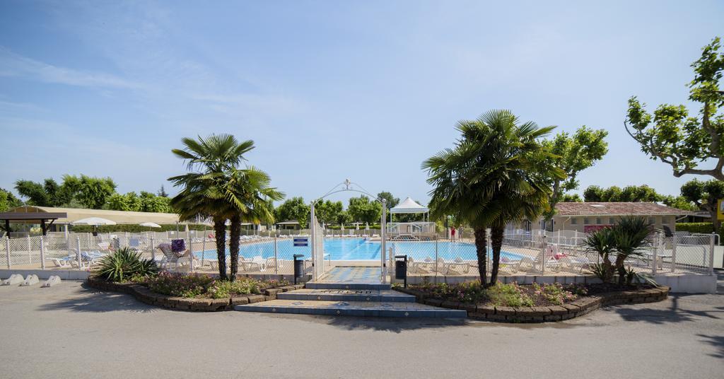Sereno Camping Holiday Moniga del Garda المظهر الخارجي الصورة